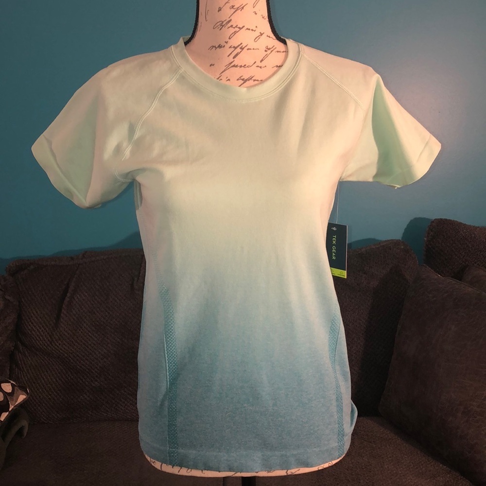 NWT Tek Gear Ombré Seamless Tee, XL